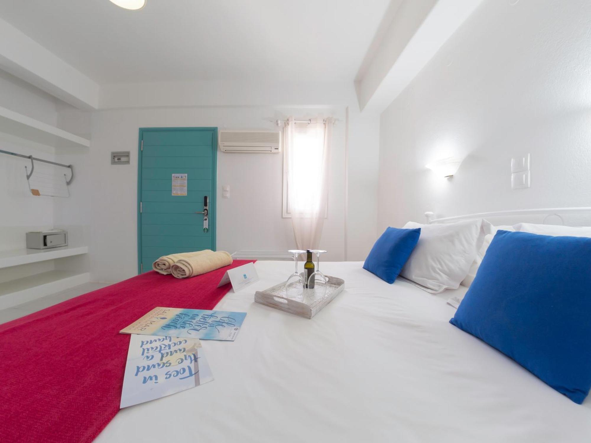 Amaryllis Beach Hotel Chrisi Akti  Bilik gambar
